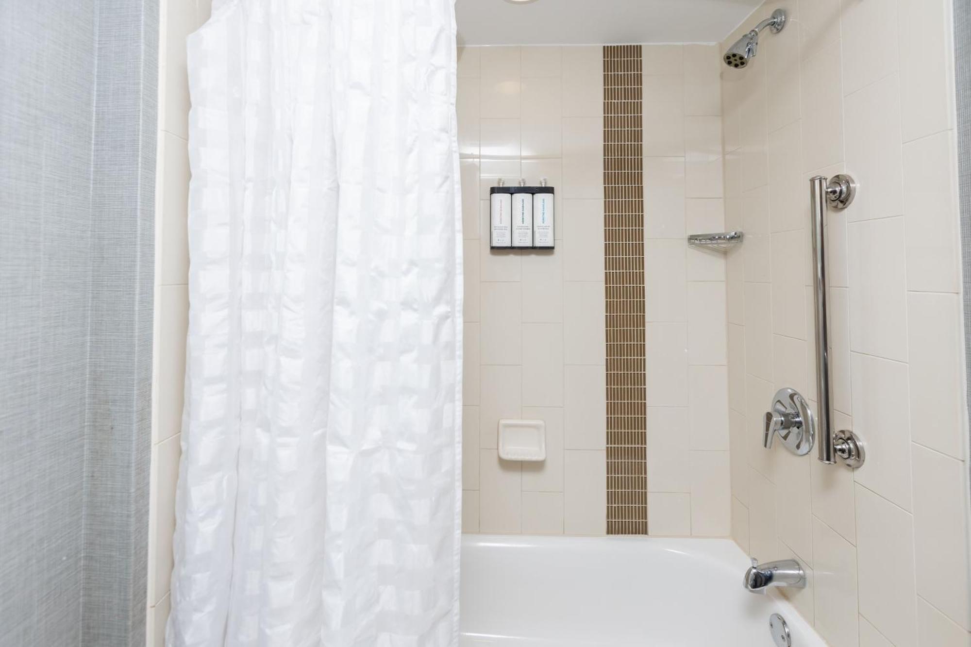 Hyatt Place Atlanta Alpharetta North Point Mall Eksteriør billede