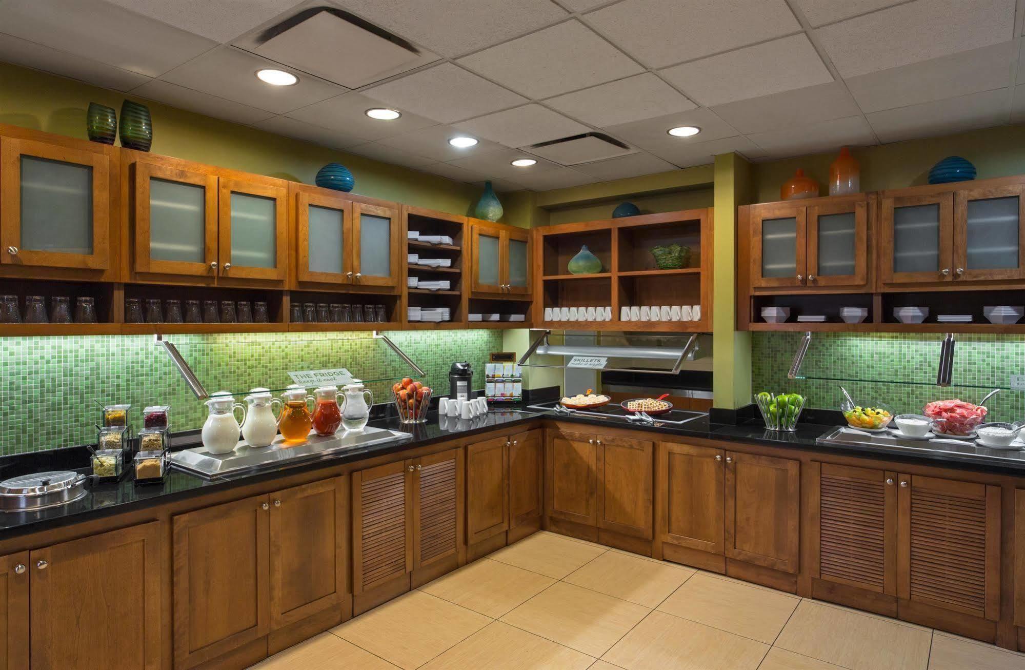 Hyatt Place Atlanta Alpharetta North Point Mall Eksteriør billede